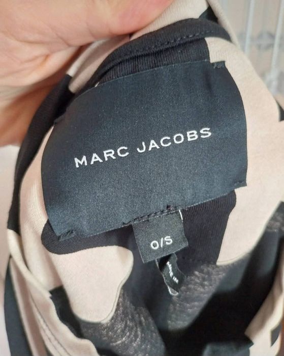 T-shirt preto e bege | Marc jacobs | super oversize | Tamanho O / S