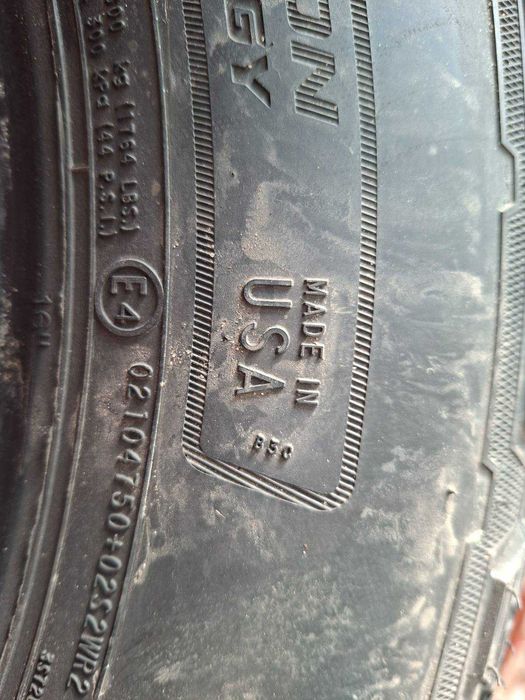 Cooper Discoverer AT3 4S 215/70 R16 100T