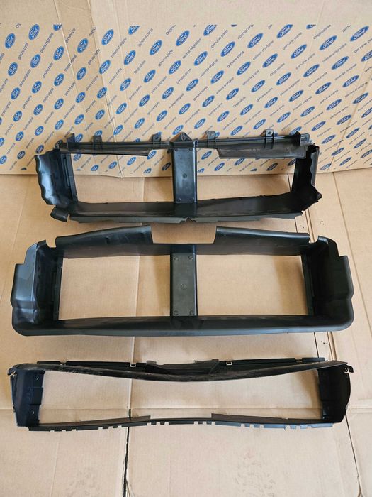 Ford Escape 2024 Повітропровід / Воздуховод / Дефлектор Верхній Нижній