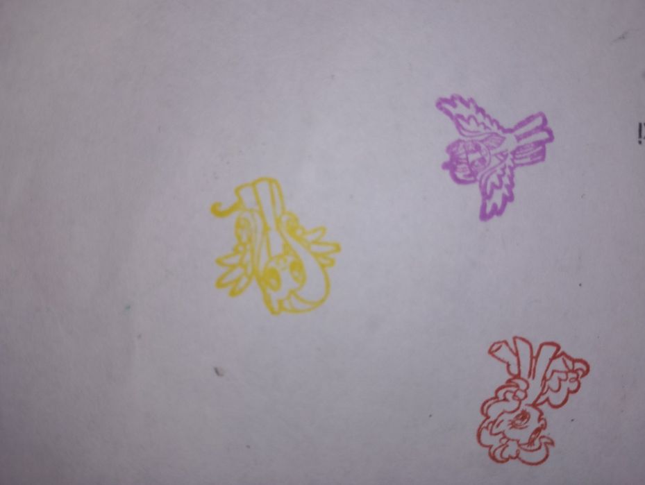 Figurki pieczątki My little pony + 2 koniki