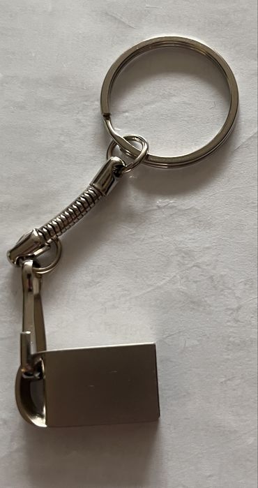 Pendrive 64GB metalowa obudowa