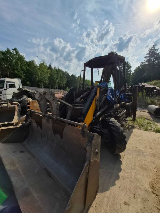 Sprzedam koparkę JCB po pożarze Starachowice