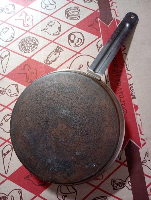 Сковородка не большая произ-ство СССР нержавейка в идеальном состоянии