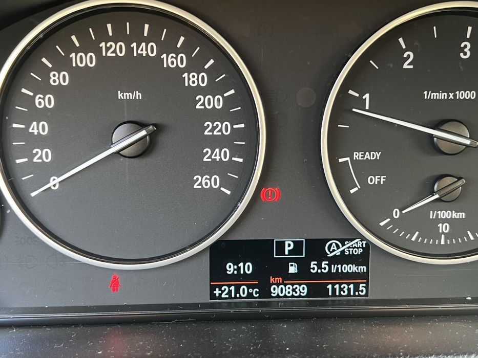 BMW 318d - Viatura com os servicos sempre efetuados na marca