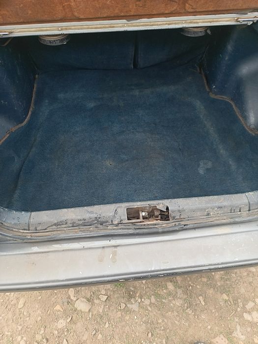 Автомобіль Toyota Carina 2