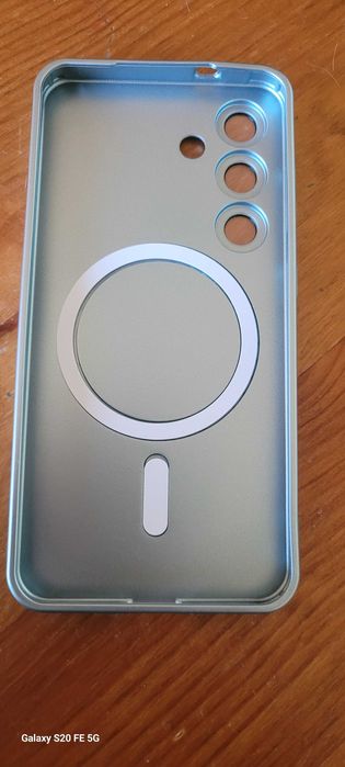 Etui magnetyczne Samsung s25