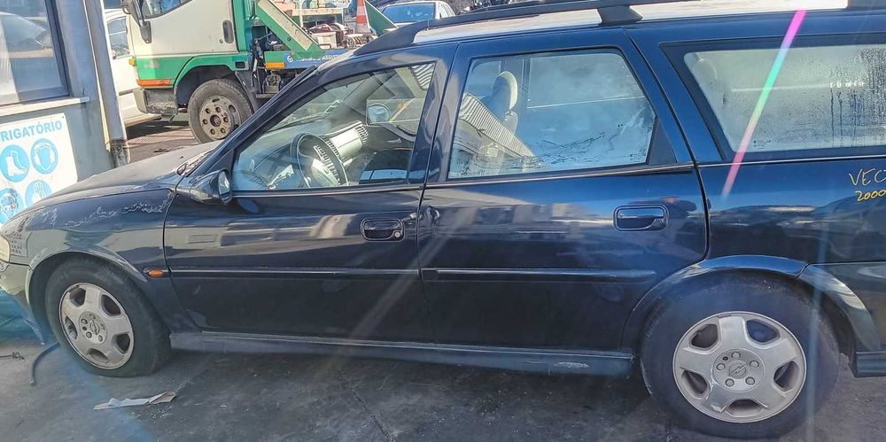 Opel Vectra para peças
