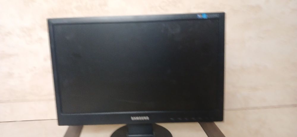 Монітор Samsung 943sn