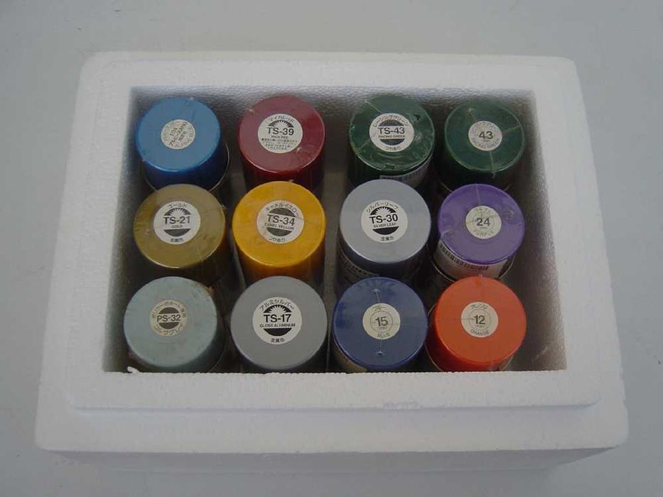 modelismo - Latas de spray de tinta da Tamiya