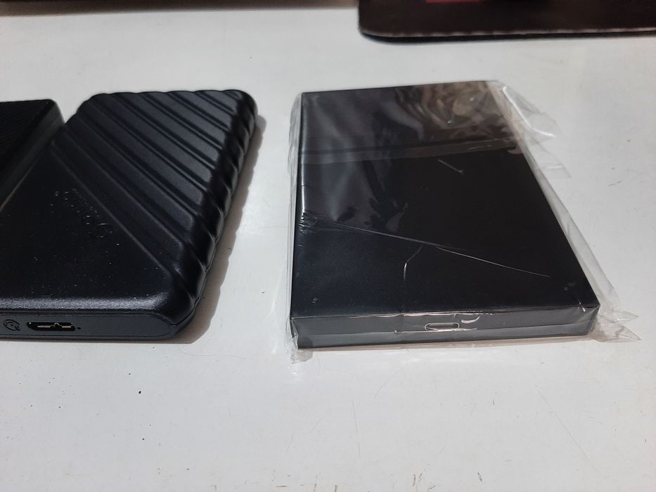 USB 3.0 External Hard Drives, 320 GB64284346343811123