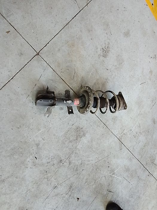 Suspensão frente esquerda RENAULT Clio III Société (SB_, SR_)