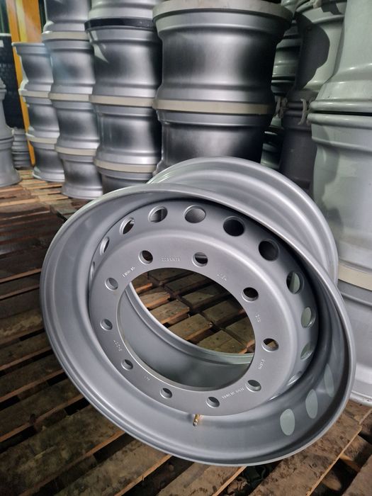 Nowe felgi ciężarowe 11,75 x 22,5 ET 120 Naczepa/Przyczepa Wzmocnione