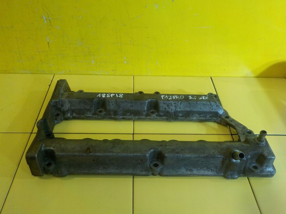 MITSUBISHI PAJERO 3.5 GDI 02r 203KM 6G74 pokrywa zaworow