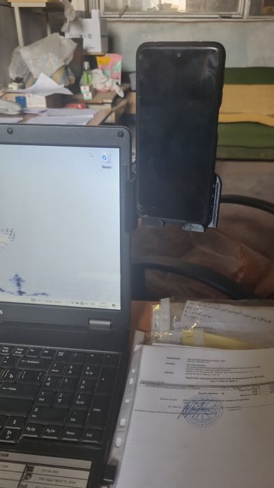 Підставка , тримач телефона на монітор комп'ютера