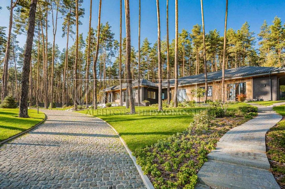 Продаж / Будинок / 440 м2 / Гнідин / вул. Успішна, 7