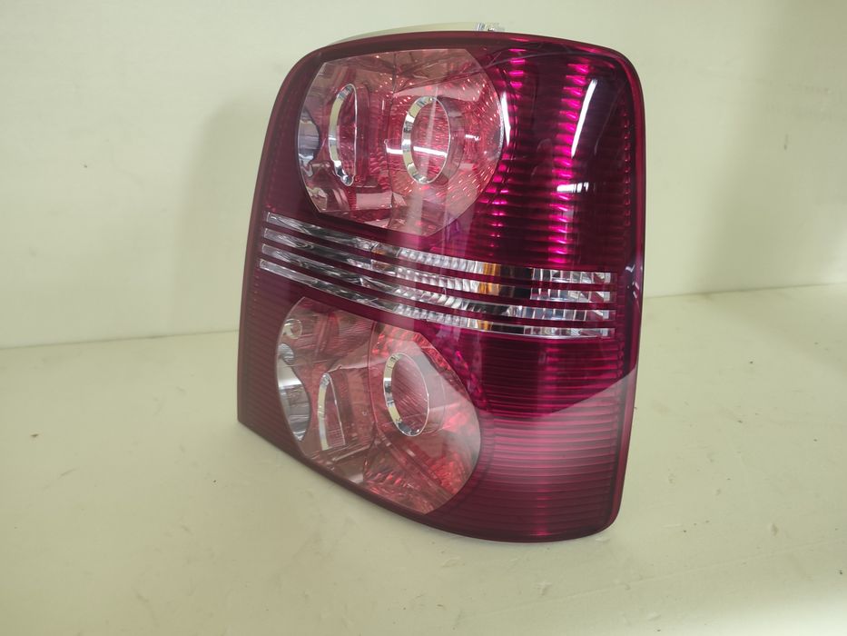 Lampa Tył Prawa VW Touran I Lift Nowa 07r-10r Oryginał