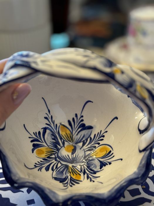 Portugalska porcelana ręcznie malowana koszyk 1988