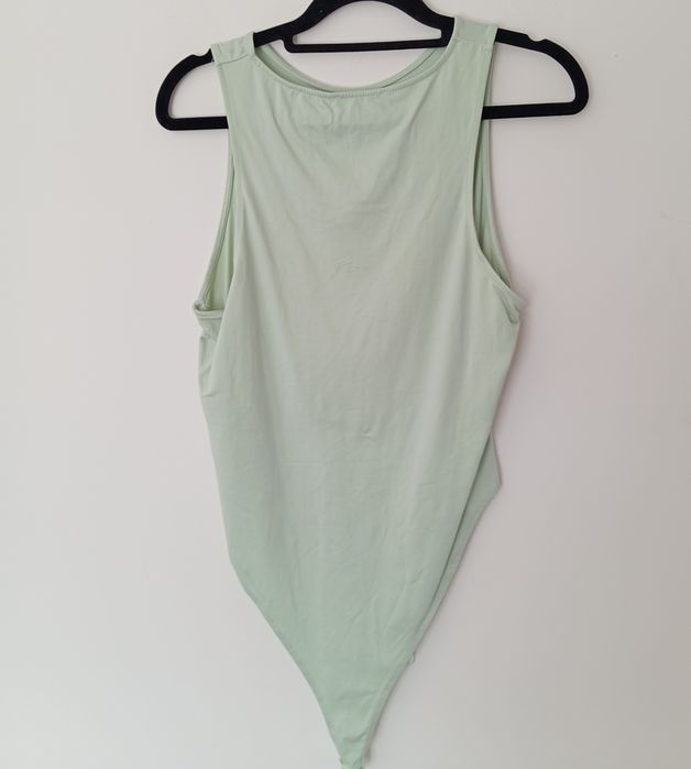 Elastyczne body w kolorze matcha l Primark jak nowe