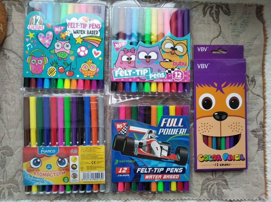 карандаши,фломастеры, ополаскиватель,салфетки,чаша