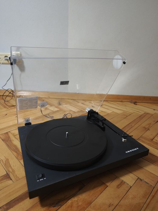 Платівковий програвач Crosley C6B-BK, з дефектом
