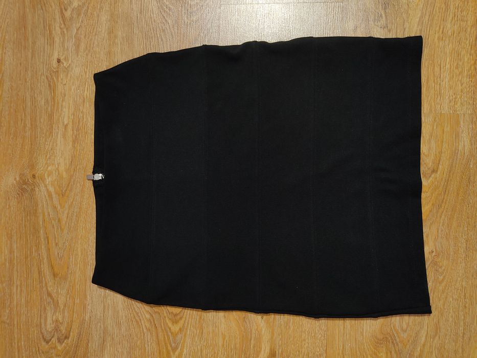 Spódnica spódniczka ołówkowa czarna klasyczna Reserved