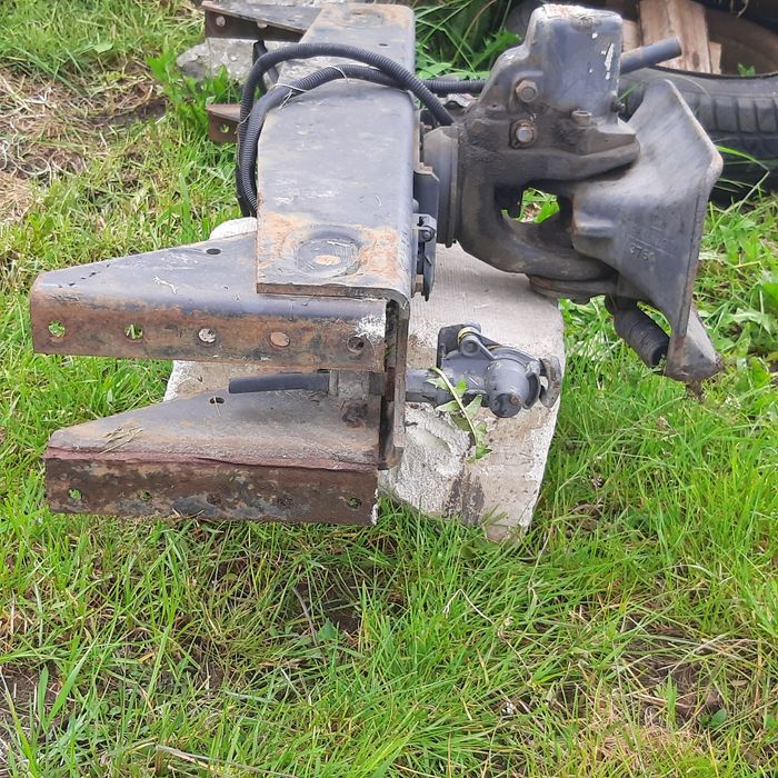 Zaczep do samochodu cieżarowego