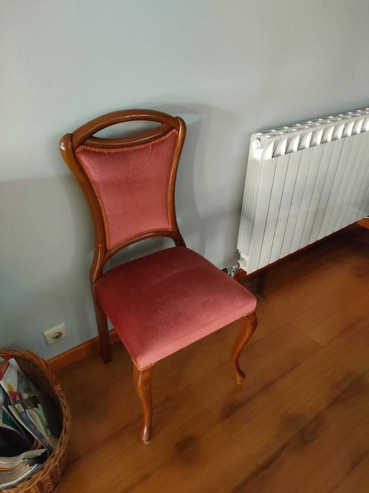 Mobília Quarto-1 Cama Casal+1 Cómoda+ 2 Mesas de Cabeceira + 1 Cadeira