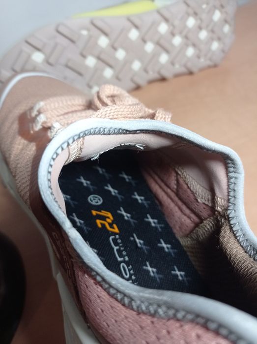 Жіночі кросівки ECCO Biom 2.1 X Country 35р