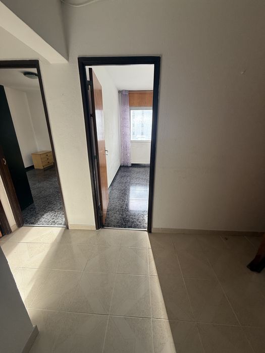T2  apartmento para alugar em almada, laranjeiro, para 8 mes