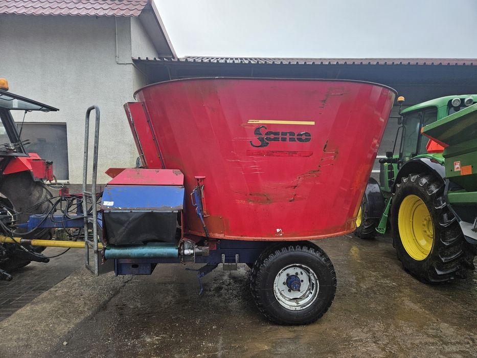 Wóz paszowy paszowóz sano siloking 10metrów taśma waga 2005 rok 2.55wy