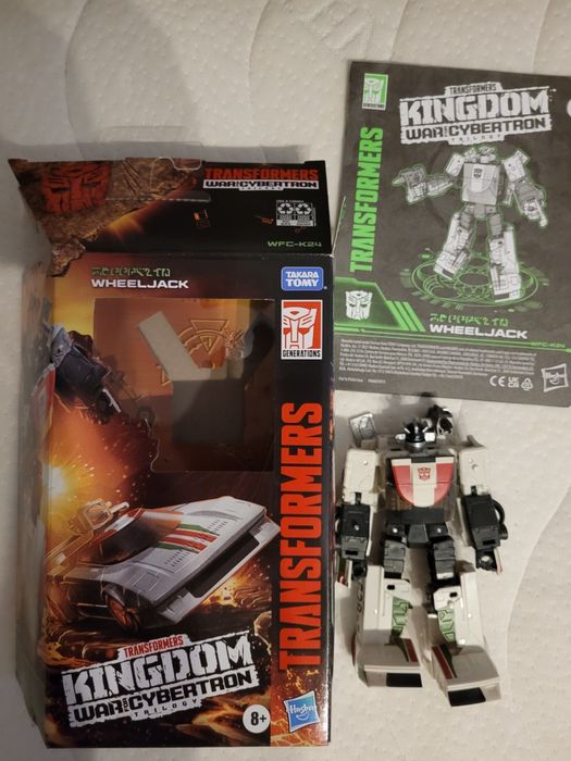 Transformers Kingdom Wheeljack