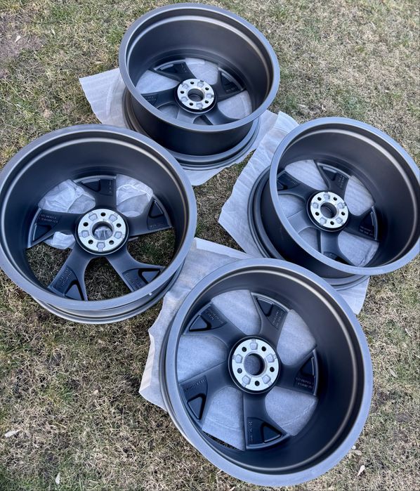 Нові оригінальні диски 22 Audi sport  Q7  Q8  e-tron