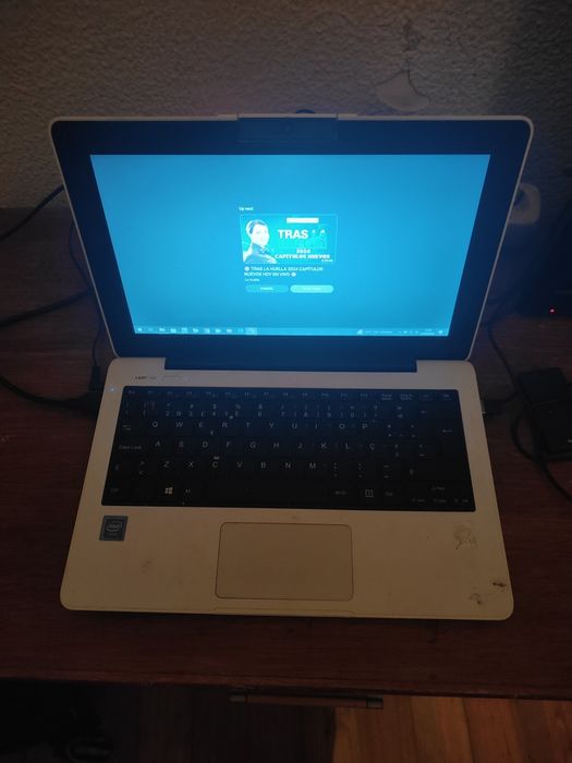 Impeccable Laptop473561935674746881