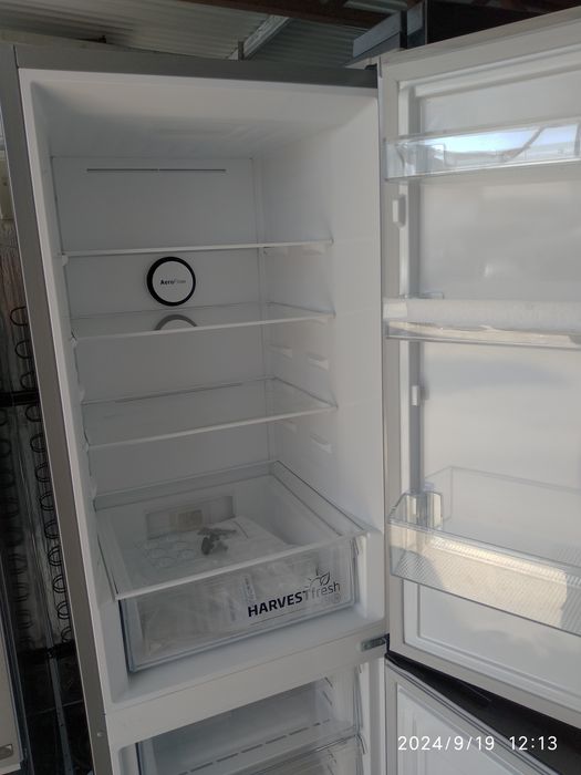 OUTLET Janki ul Wspólna 6 Lodówka BEKO B3RCNA344HXB