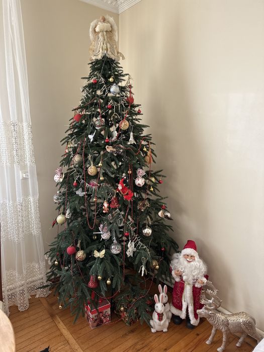 Ялинка штучна на різдво