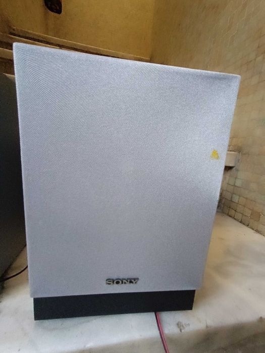 Colunas Sony cinzentas