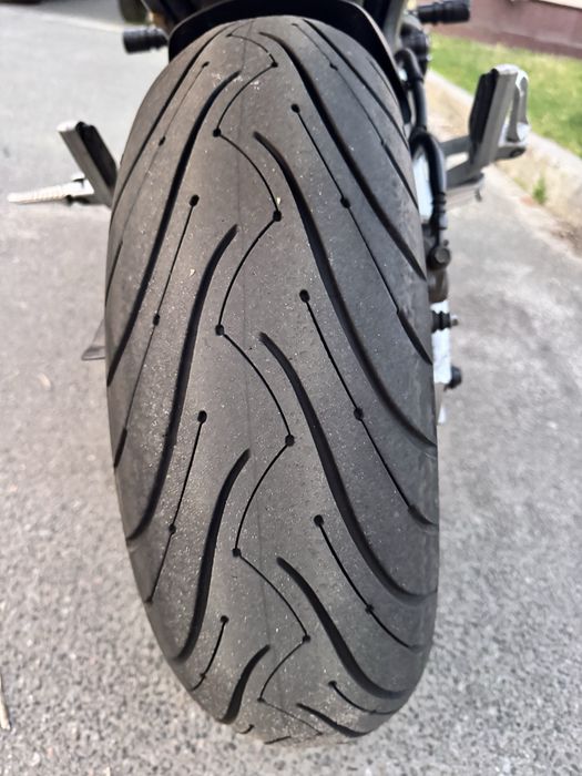 Suzuki gsr 600 2006 рік