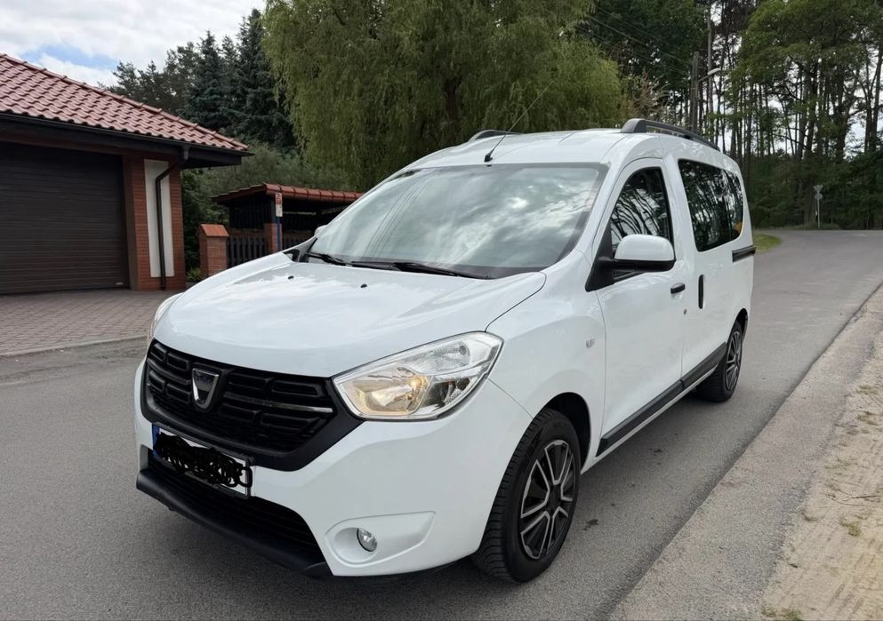 Wynajem Aut Osobowych i Dostawczych Jumper,Transit ,Duster Lpg, Octavia Automat, Dokker, Mustang Mach E)