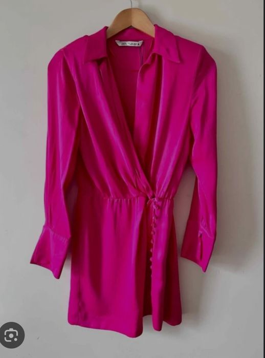 Міні сукня ZARA з глибоким звабливим вирізом