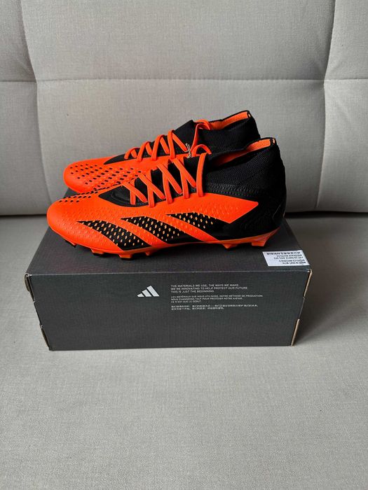 Buty piłkarskie Korki adidas Predator Accuracy.2 MG r. 42 2/3