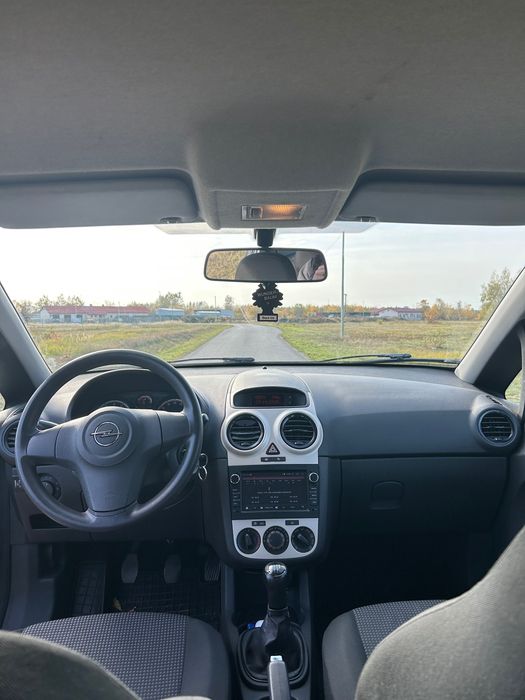 Opel Corsa niski przebieg