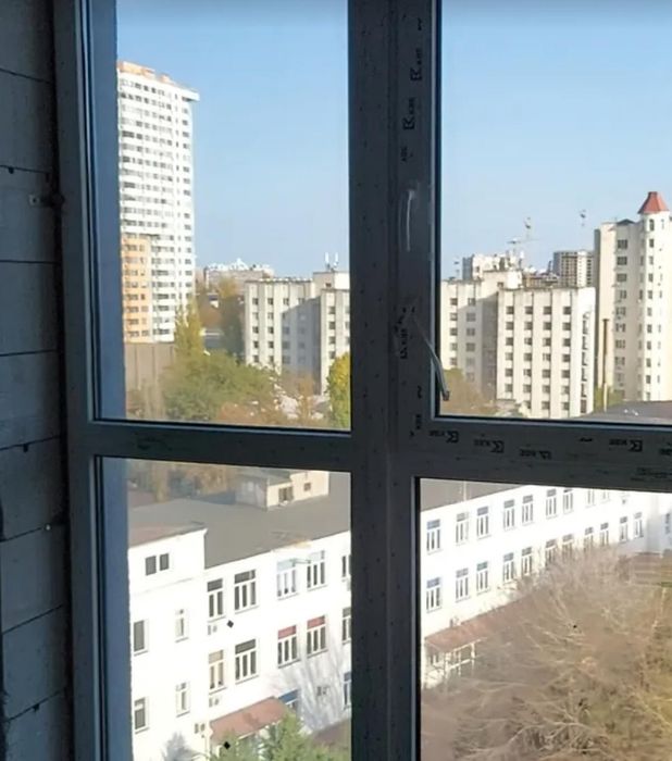 Продам 2-комнатную квартиру в новом газовом доме в центре Одессы