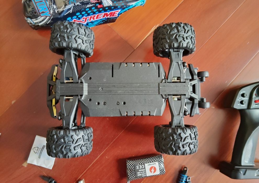 9302E 4WD 1:18 Remote Control Car High Speed 40KM/H Off Road Monster