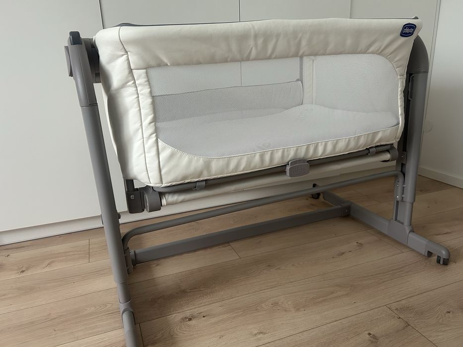 Łóżeczko Chicco Next2Me Magic z materacem rucken