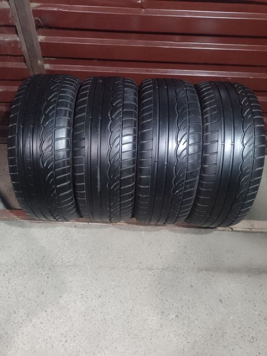 Резина Шини 235 55 R17 Dunlop SPSport 01