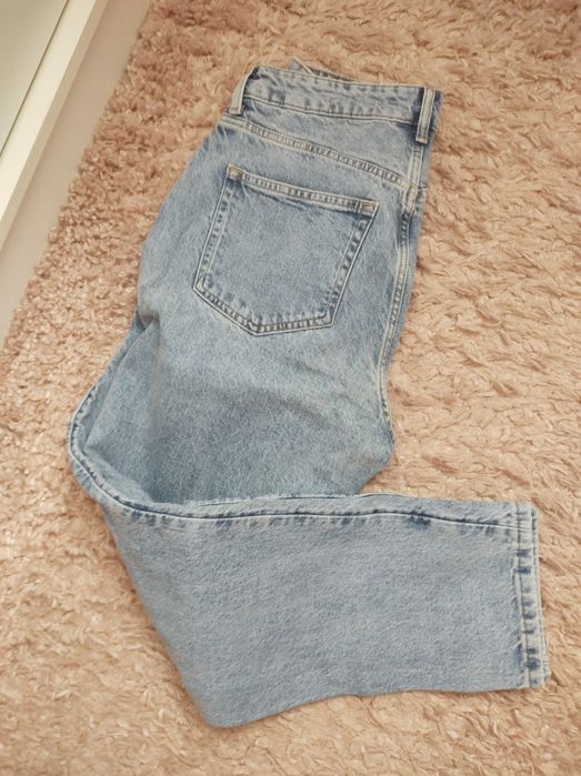 Jeansy slim mom hm