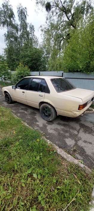 Opel Commodore 1982 року