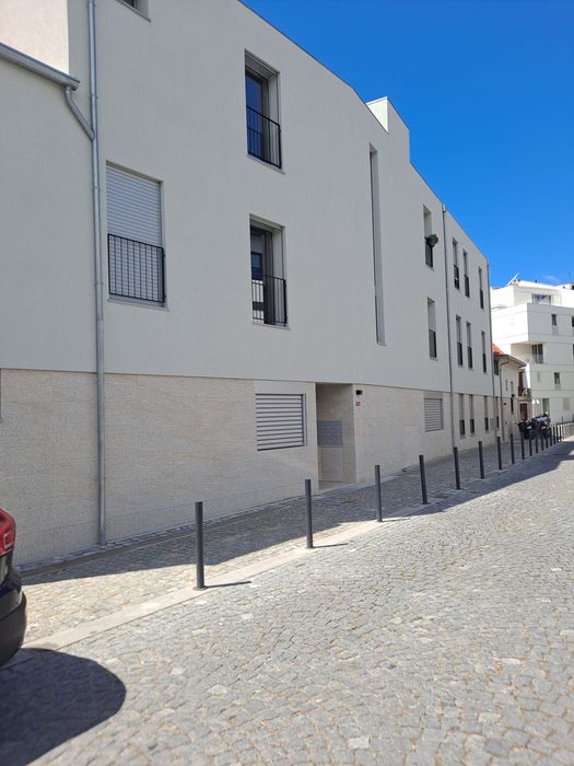 Apartamento T1 - NOVO com Garagem ( próximo da Universidade Católica/ Lusíada)