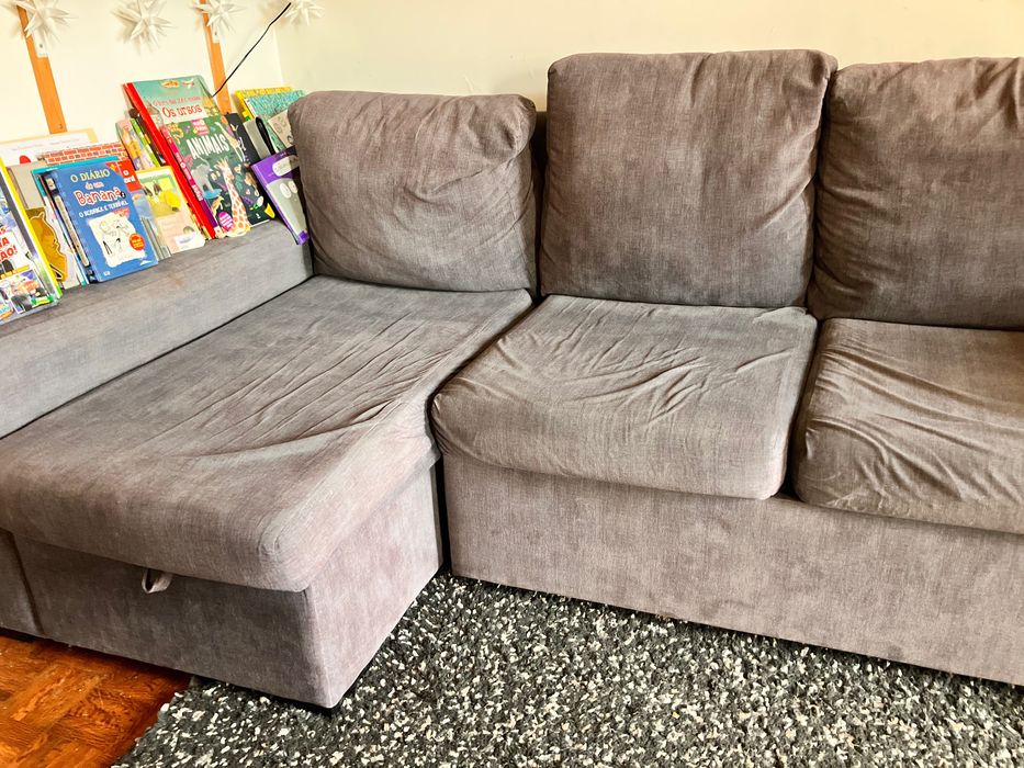 Sofá cama com chaise-long