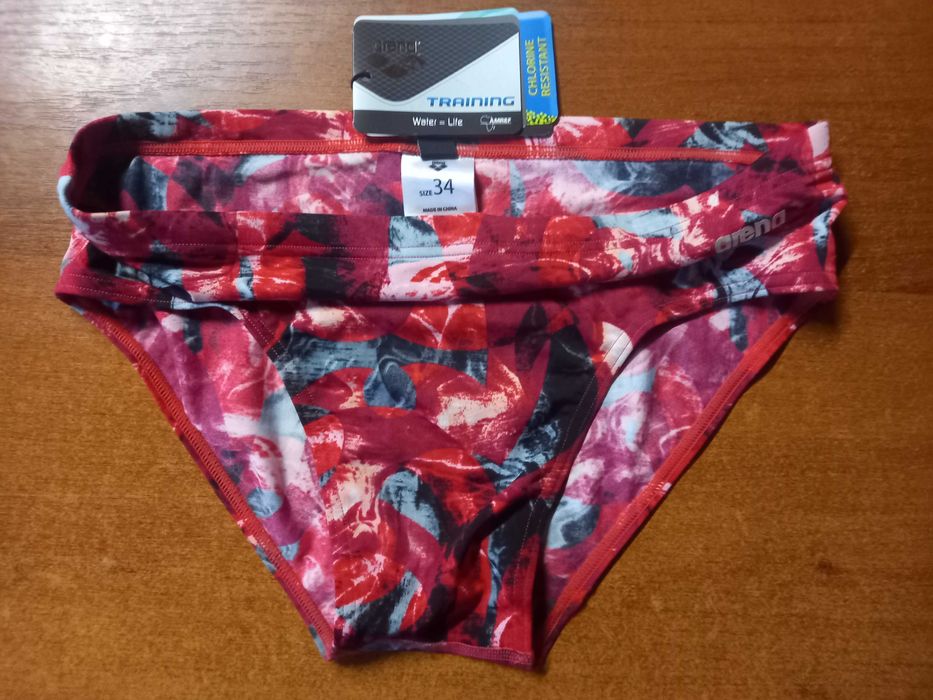 Плавки для хлопчика ARENA. 34 розмір.